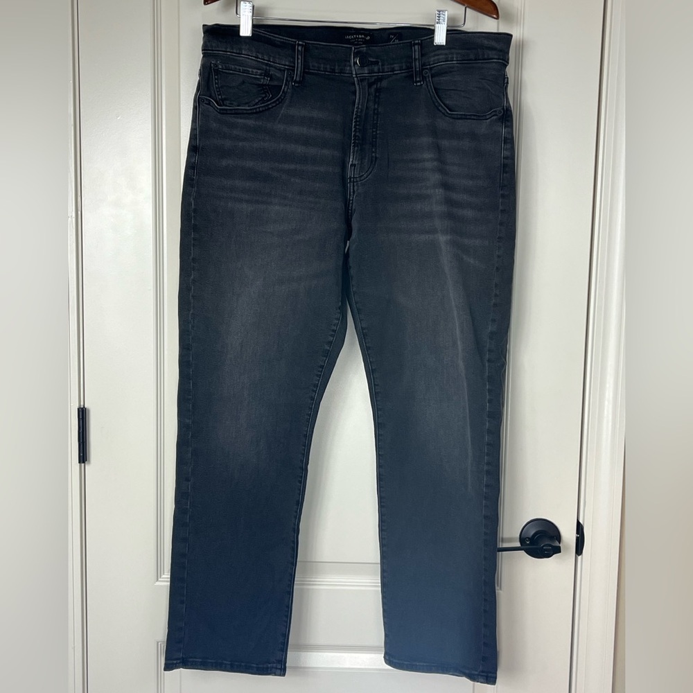 Lucky Brand Men's Straight Jeans in Dark Gray